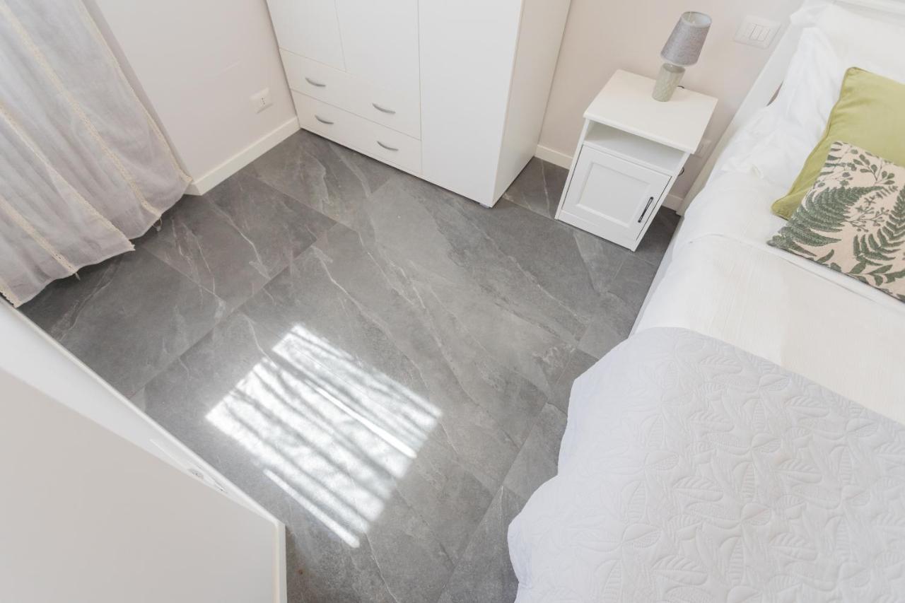Sant'Agostino Apartments By Rent All Como Eksteriør bilde