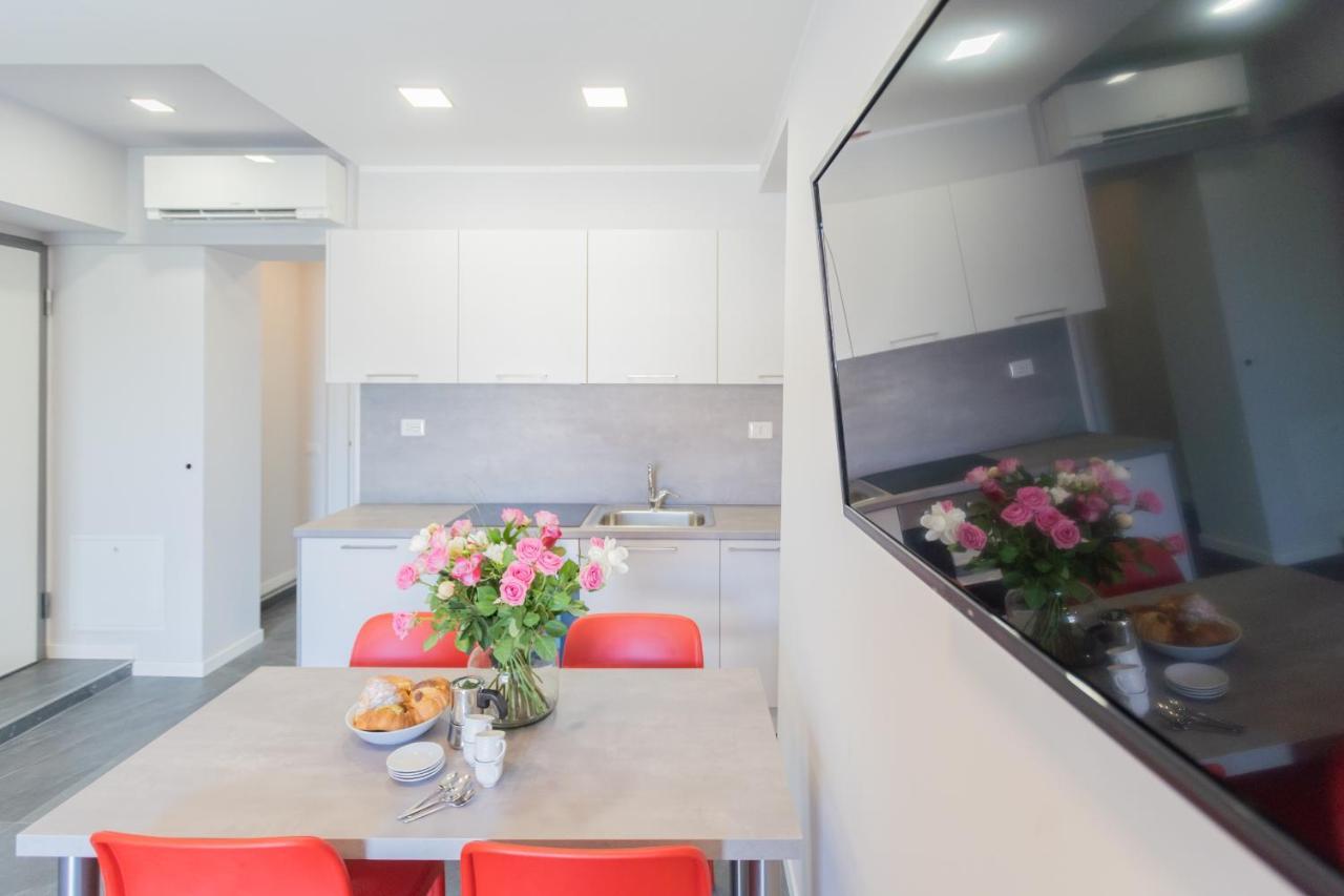 Sant'Agostino Apartments By Rent All Como Eksteriør bilde