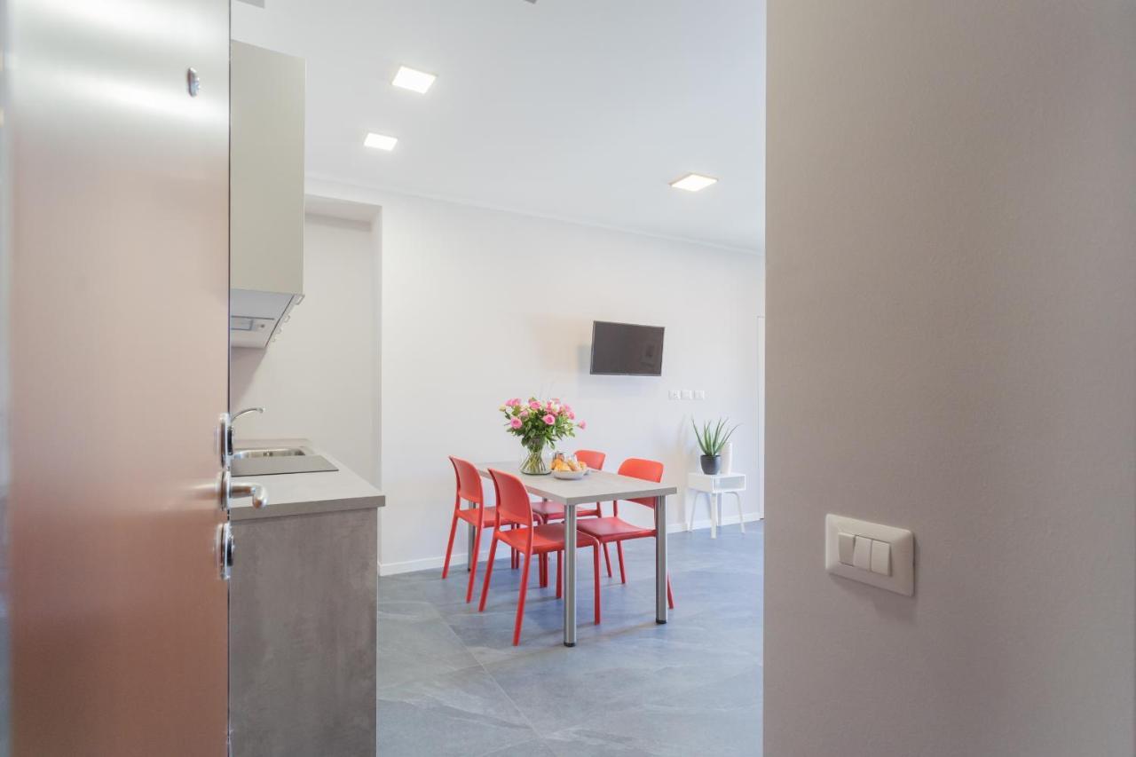 Sant'Agostino Apartments By Rent All Como Eksteriør bilde
