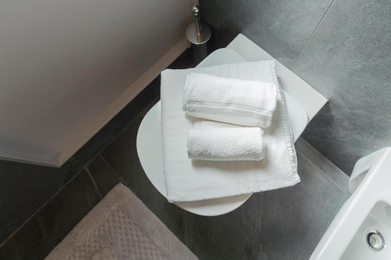 Sant'Agostino Apartments By Rent All Como Eksteriør bilde