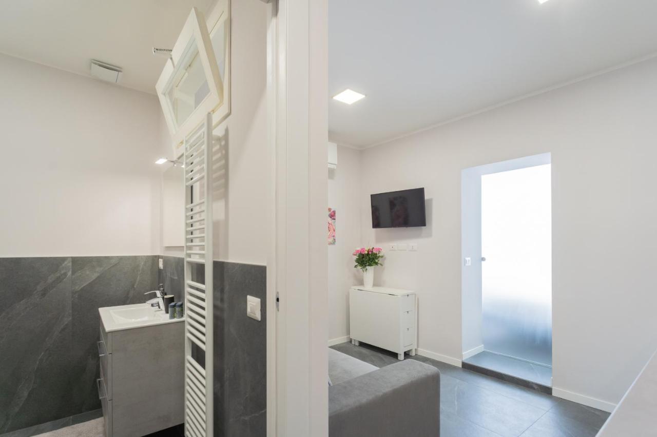 Sant'Agostino Apartments By Rent All Como Eksteriør bilde